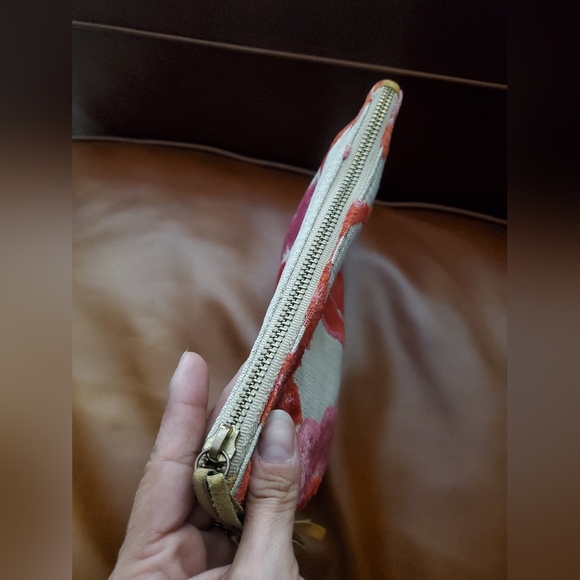 Glenda Gies Coral Pink Chenille Peony Used Pouch - Picture 3 of 5